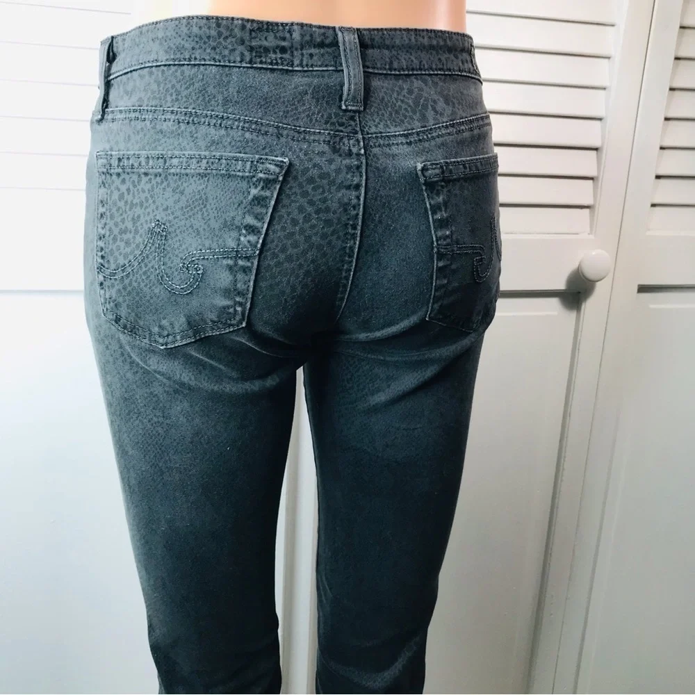 AG ADRIANO GOLDSCHMIED Faded Gray Snakeskin Print Skinny Jeans Size 27R